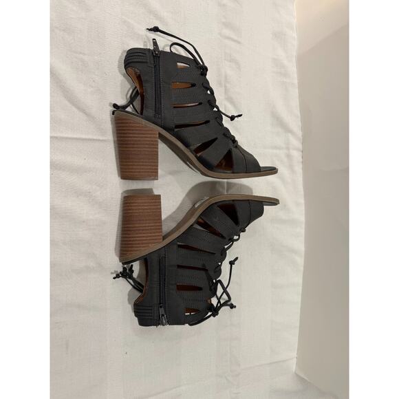 FARYL By Faryl Robin BUCKLE Black Sandals Heels Caged Lace Up Sz 8 Vegan Suede - Picture 3 of 7